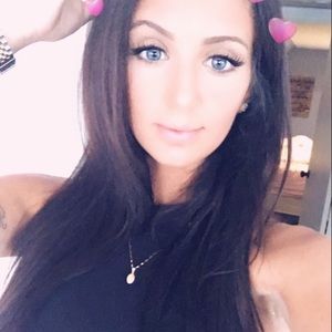 Meet your Posher, Michele